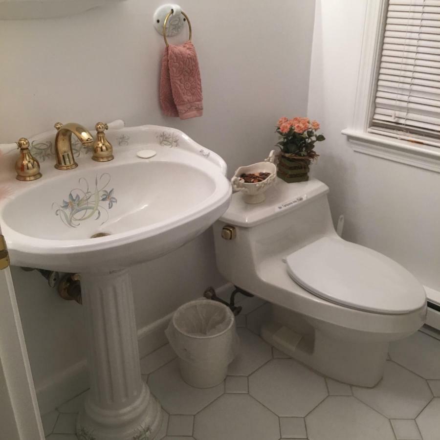 Wellesley Bed And Breakfast Екстериор снимка